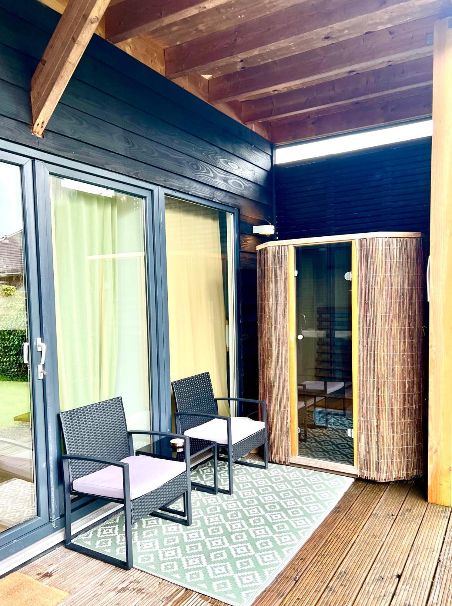 Family House With Garden & Jacuzzi & Sauna Near Amsterdam Vijfhuizen 外观 照片